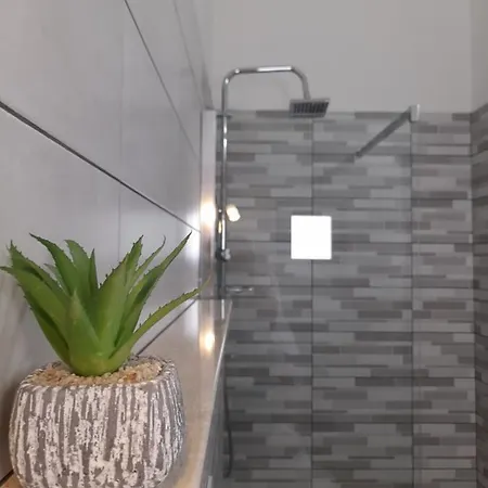 ゲストハウス Emir *