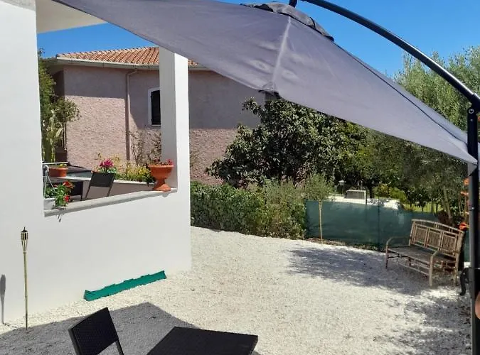 Emir * Posada (Sardinia)